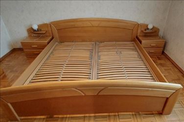 Abbildung: Doppelbett 2x2 Meter incl. 2x Lattenrost + 2x Nachttische