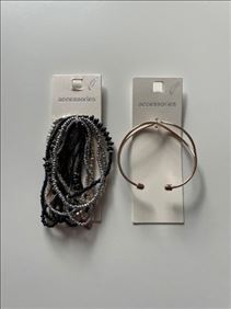 Abbildung: Armreife (ungetragen und originalverpackt)