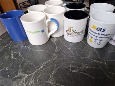 Abbildung: Diverse Tassen 
