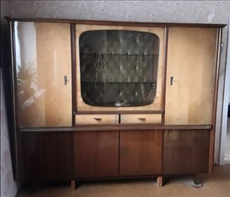 Abbildung: Wohnzimmerschrank zu verschenken 