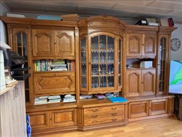 Abbildung: Wohnzischrank massiv