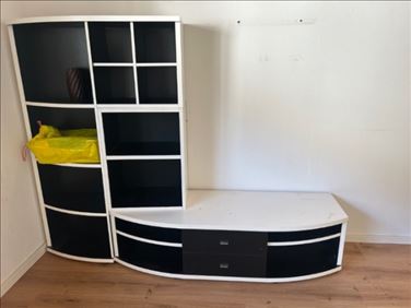 Abbildung: TV Schrank 
