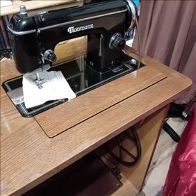 Abbildung: Nähmaschine 