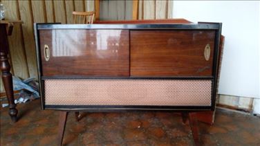 Abbildung: Musikschrank