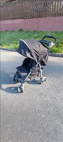 Abbildung: Buggy / Kinderwagen