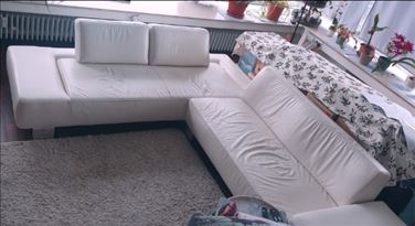 Abbildung: Schilling Ledercouch weiß zu verschenken  bis 12.4.26