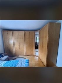 Abbildung: Kleiderschrank