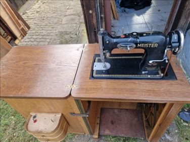 Abbildung: Nähmaschine zu verschenken