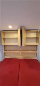 Abbildung: Doppelbett 2x2m mit Überbau
